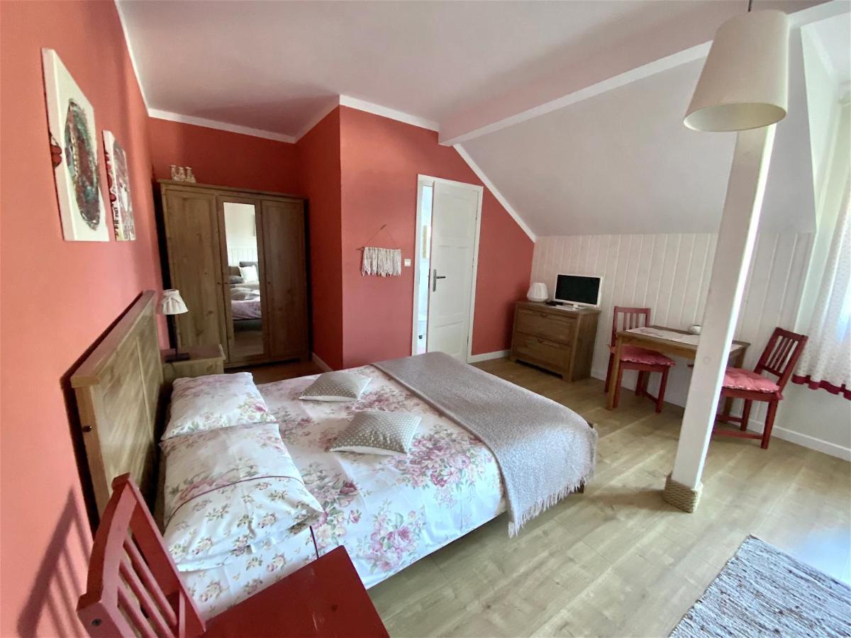 Szary Domek Apartamenty Ustka Exterior foto
