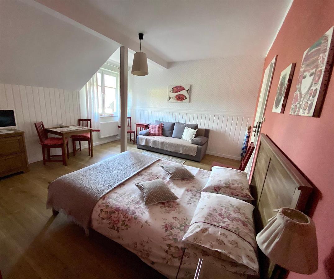 Szary Domek Apartamenty Ustka Exterior foto